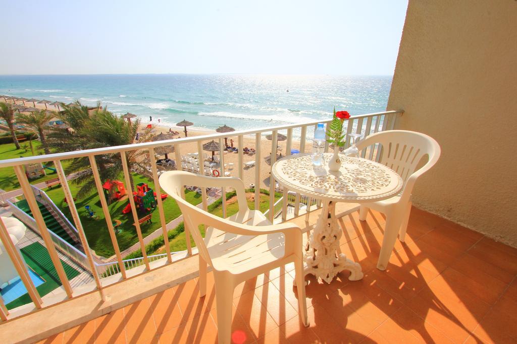 Beach Hotel Charjah Chambre photo